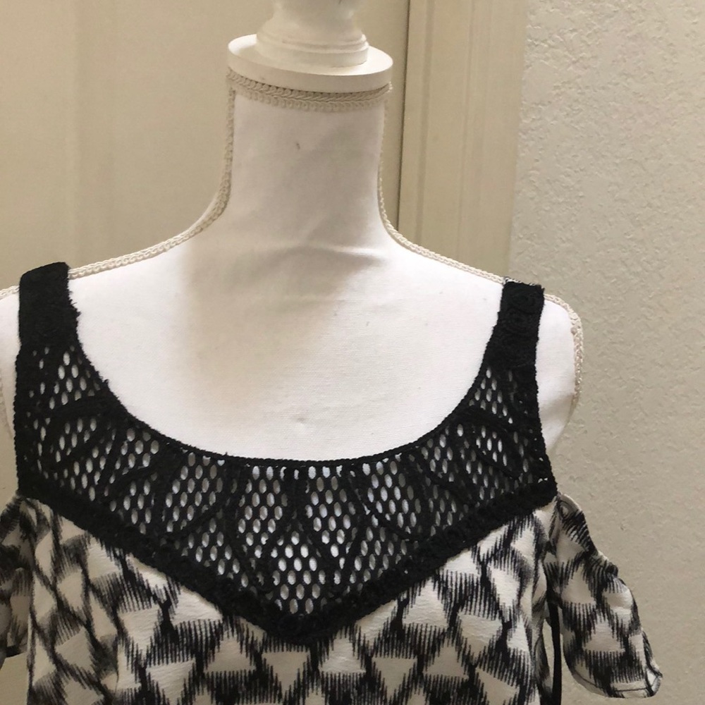 Material Girls Juniors Cold- Shoulder Illusion - Picture 5 of 5